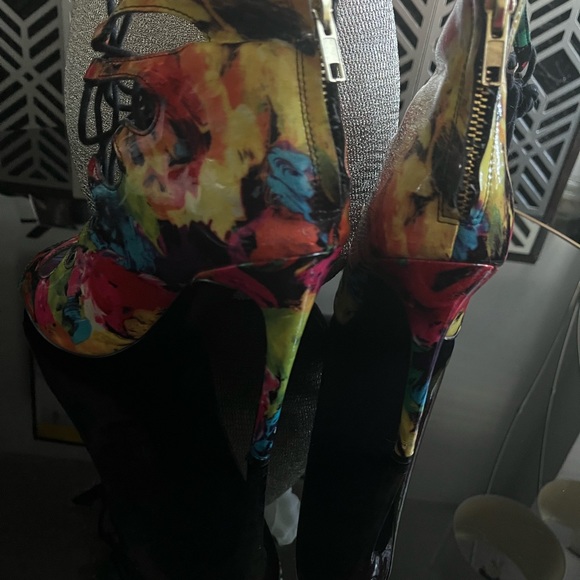 Steve Madden open toe colorful laced up booties. - Picture 4 of 5